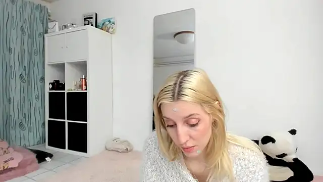 KenzieDawton Adlı Modelin Web Kamerası Şovu