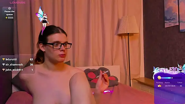 Czat XXX na żywo – KIKI_Krash