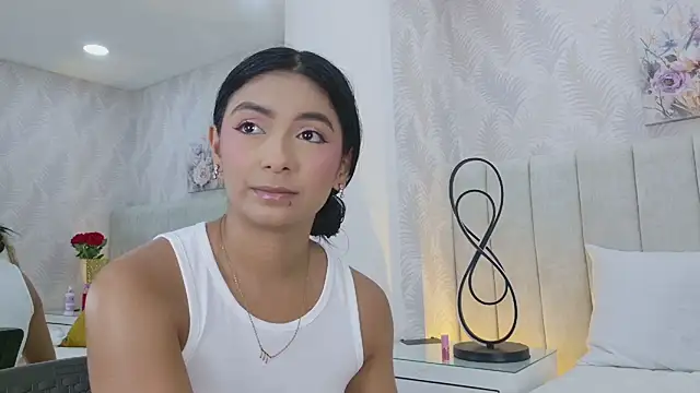 MeganCruzGB's Live XXX Chat