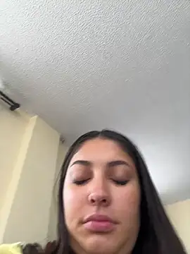 Chat XXX en directo de Lucyfer-fire