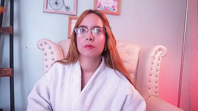 honey_fox1's Live XXX Chat