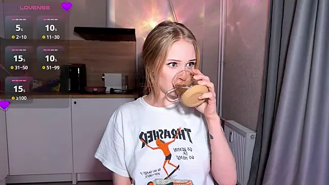 lisa_barbie: онлайн-секс-чат