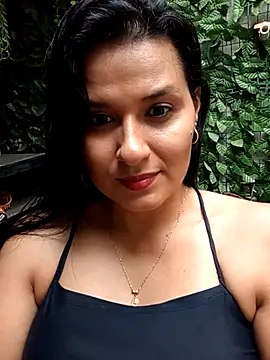 elena_jonees Chat XXX live