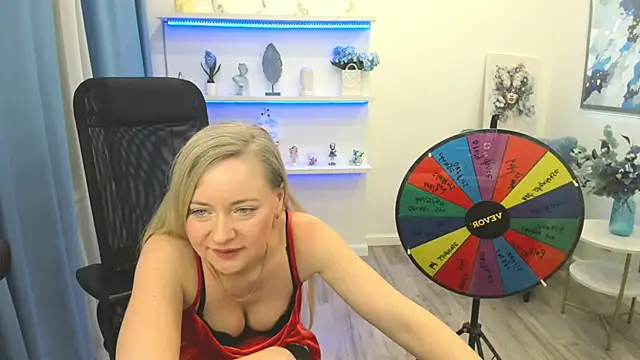 CharlotteKerti Chat XXX live