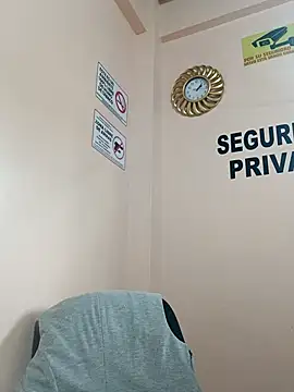 Chatroom XXX en direct de Hannah-colx