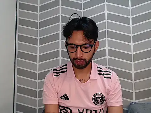 thomass1018 – Kamerová šou