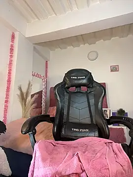 karinacortes' Webcam Show