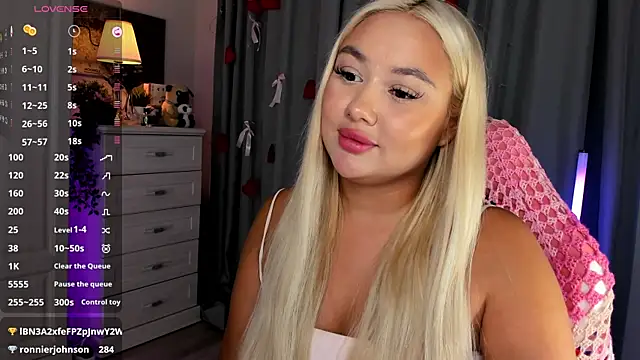 _Loneve__'s Live XXX Chat