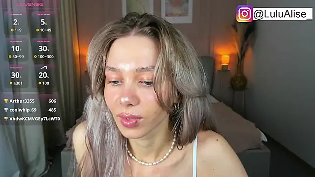 LuluAlis Live XXX-chat