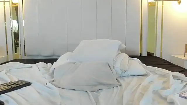 دردشة naughtyrose_vc الجنسية المباشرة