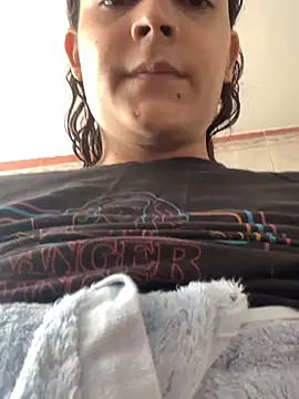 La-Gatiita-trans Show Webcam