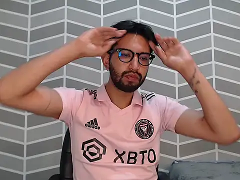 Вебкам-шоу thomass1018