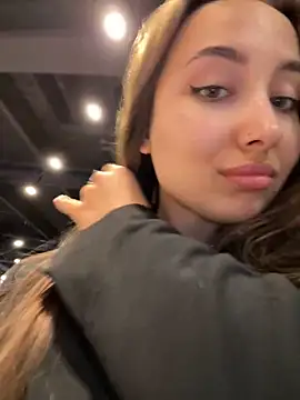 ICrazyOneIRL: вебкам-шоу