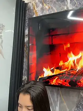 دردشة Miss_Bella_Flame الجنسية المباشرة