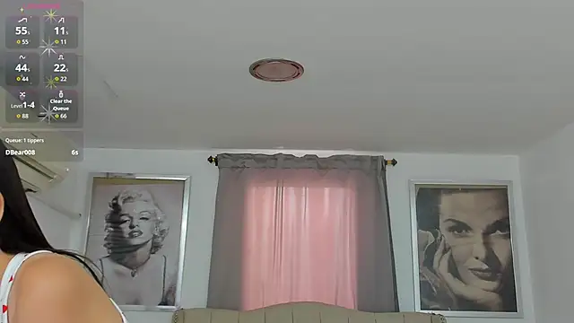 Beautyari_ élő XXX-chatje