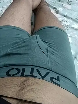 Rocky-badboy_cum4me Webcamshow