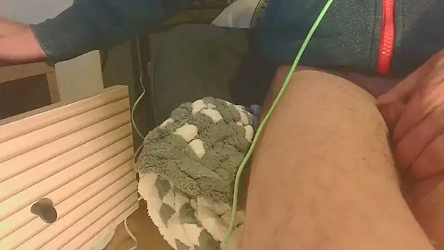 T0Yforeskin Webcam-Show