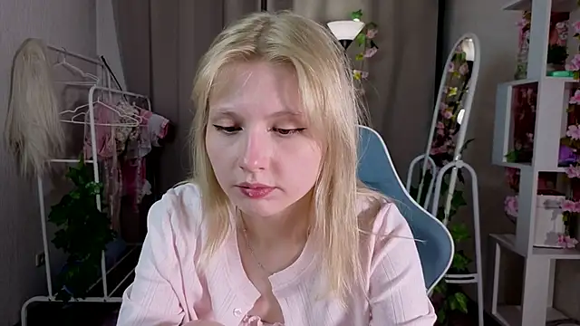 XXX chat uživo modela Swagline