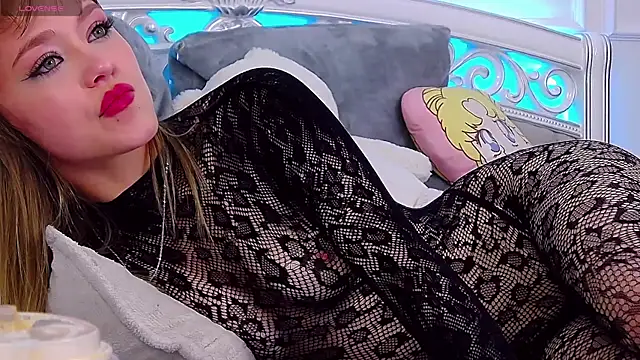 EvaMenders' Live XXX Chat