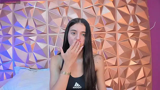 Chat +18 de KimiDeep ao vivo