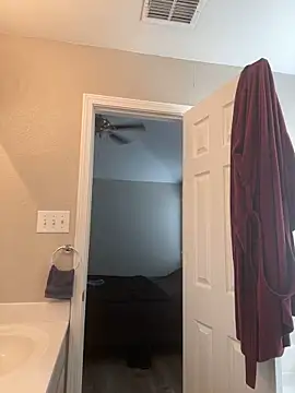 Fathero1time Live XXX Chat