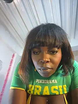 Chat +18 de karinacortes ao vivo