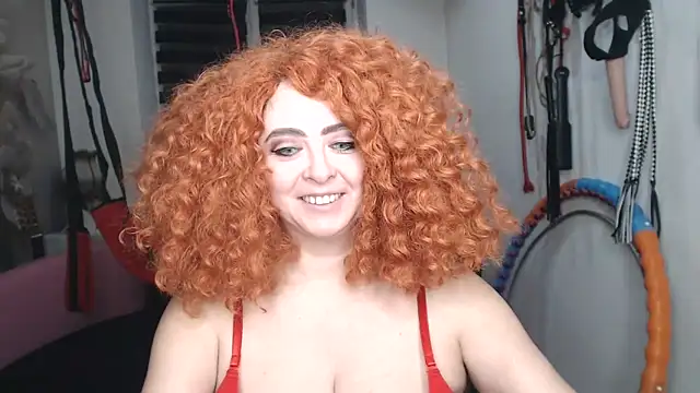 Chat +18 de MISSwithDOLLS ao vivo