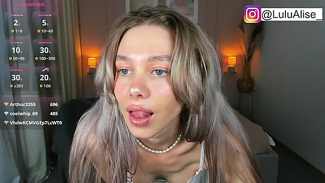 Онлайн чат XXX LuluAlis