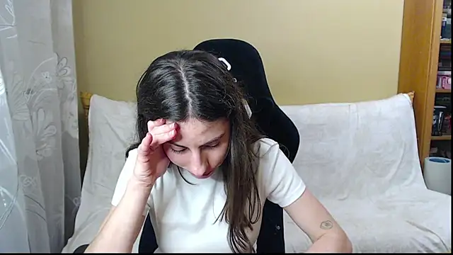 Effy__Stoner 现场XXX聊天