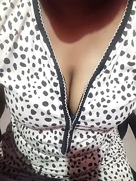 Chat XXX en directo de Tamil-riya