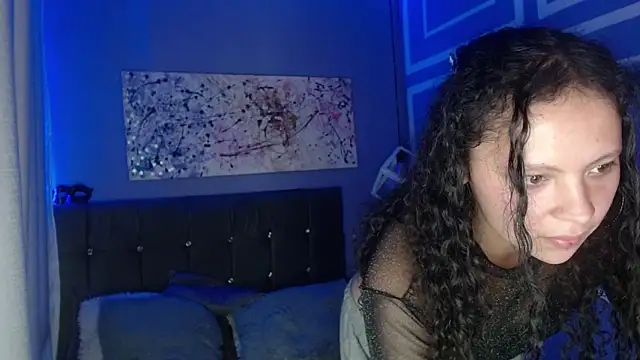 Show modela candy__fire na web-kameri