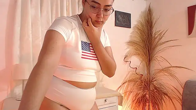 _Kim__M লাইভ XXX চ্যাট