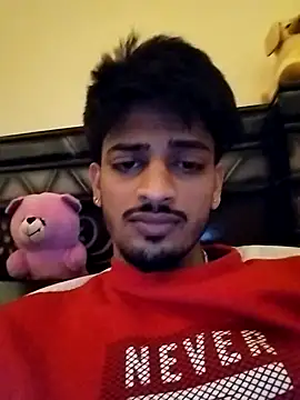 Wild_Vassu: διαδικτυακό σόου στην κάμερα