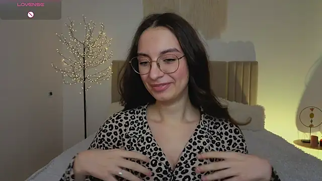 Real_cutie1's Live XXX Chat