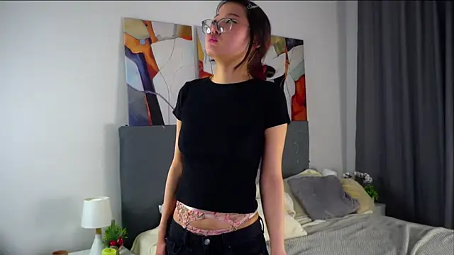 NelleMihalko Chat XXX live