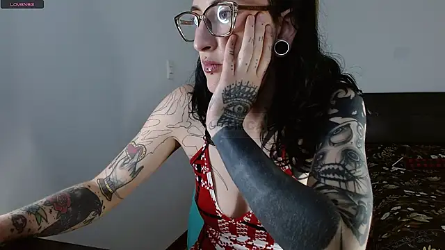 VelvetVal_n Live XXX chat