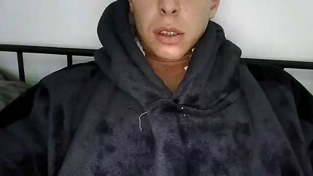 subpetCD: διαδικτυακό σόου στην κάμερα