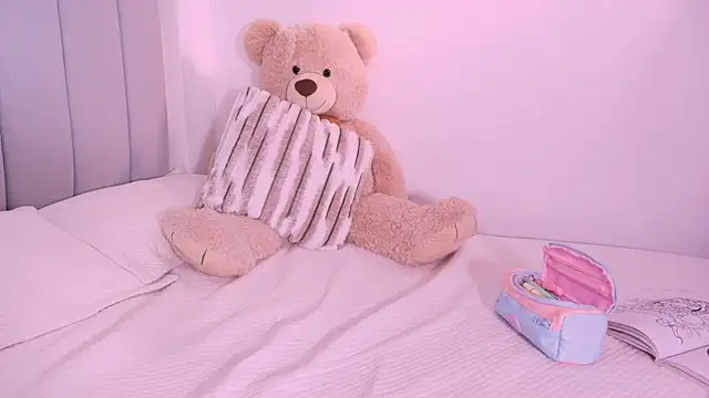 Chat +18 de DannaHyde ao vivo