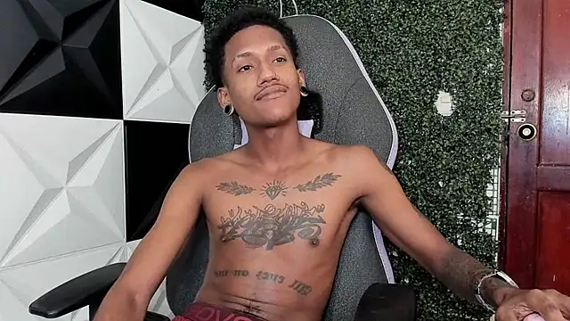 دردشة ManSant الجنسية المباشرة