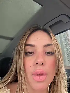 Alirawrz Live XXX-chat