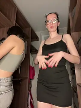 RussianGirls_ 即時 XXX 聊天