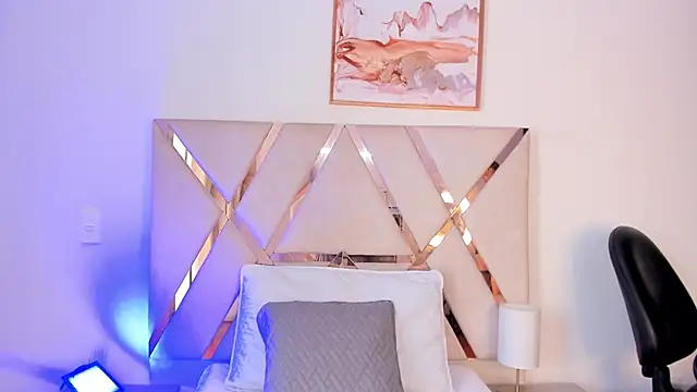 Lucia_velez 现场XXX聊天