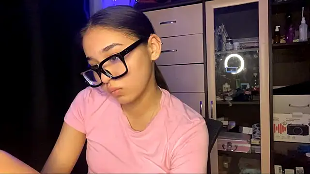 CatherineForbes Live XXX-chat