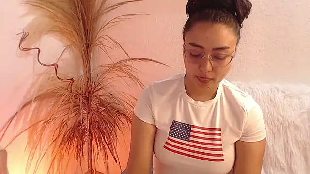 _Kim__M Live XXX-chat