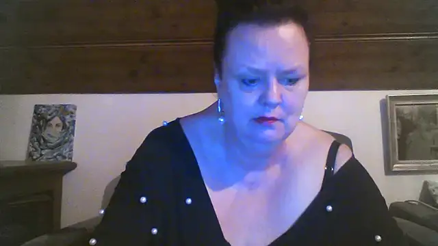 دردشة TiffanyMature الجنسية المباشرة