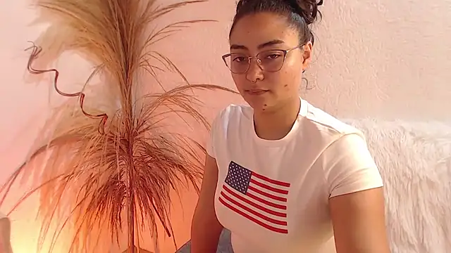 دردشة _Kim__M الجنسية المباشرة