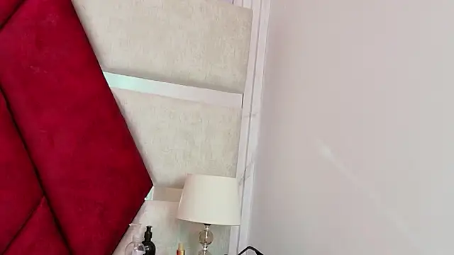 Czat XXX na żywo – Kity_spiderr