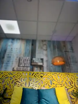 Pokazy przed kamerką – SweetieSinXXX