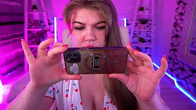 Chat +18 de GabbieJay ao vivo