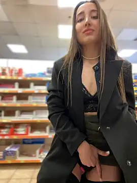 ICrazyOneIRL live XXX chat